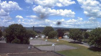 Weather camera view of Heights Murray ES.