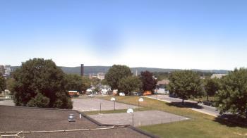 Weather camera view of Heights Murray ES.