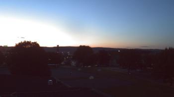 Weather camera view of Heights Murray ES.
