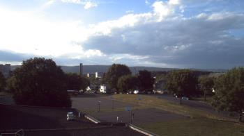 Weather camera view of Heights Murray ES.