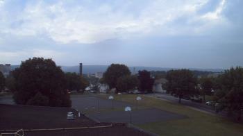 Weather camera view of Heights Murray ES.