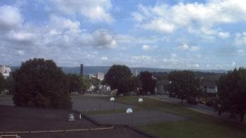 Weather camera view of Heights Murray ES.