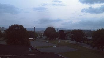 Weather camera view of Heights Murray ES.