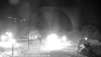 Weather camera view of Wintergreen Mtn. at 3600 ft. elev..