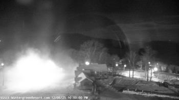 Weather camera view of Wintergreen Mtn. at 3600 ft. elev..