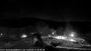 Weather camera view of Wintergreen Mtn. at 3600 ft. elev..