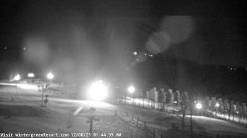 Weather camera view of Wintergreen Mtn. at 3600 ft. elev..