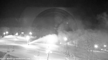 Weather camera view of Wintergreen Mtn. at 3600 ft. elev..