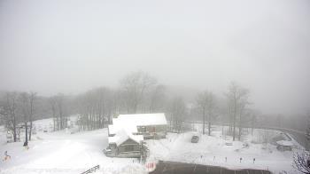 Weather camera view of Wintergreen Mtn. at 3600 ft. elev..
