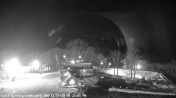 Weather camera view of Wintergreen Mtn. at 3600 ft. elev..