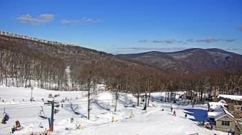 Weather camera view of Wintergreen Mtn. at 3600 ft. elev..