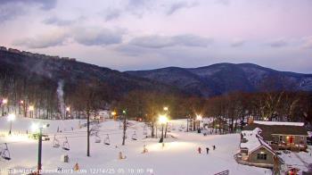 Weather camera view of Wintergreen Mtn. at 3600 ft. elev..