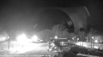 Weather camera view of Wintergreen Mtn. at 3600 ft. elev..