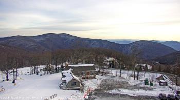 Weather camera view of Wintergreen Mtn. at 3600 ft. elev..