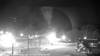 Weather camera view of Wintergreen Mtn. at 3600 ft. elev..