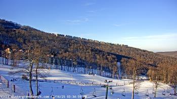 Weather camera view of Wintergreen Mtn. at 3600 ft. elev..
