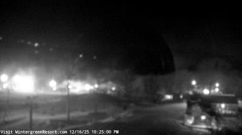 Weather camera view of Wintergreen Mtn. at 3600 ft. elev..