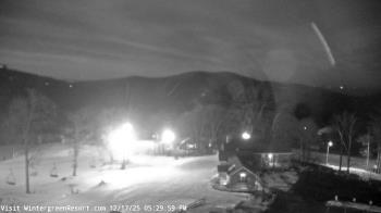 Weather camera view of Wintergreen Mtn. at 3600 ft. elev..