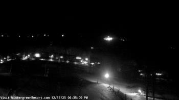 Weather camera view of Wintergreen Mtn. at 3600 ft. elev..