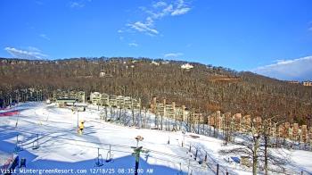 Weather camera view of Wintergreen Mtn. at 3600 ft. elev..