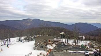 Weather camera view of Wintergreen Mtn. at 3600 ft. elev..