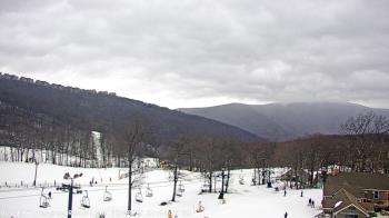 Weather camera view of Wintergreen Mtn. at 3600 ft. elev..