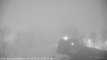 Weather camera view of Wintergreen Mtn. at 3600 ft. elev..