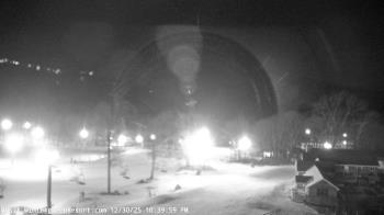 Weather camera view of Wintergreen Mtn. at 3600 ft. elev..