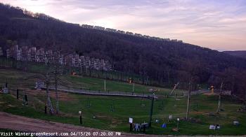 Weather camera view of Wintergreen Mtn. at 3600 ft. elev..