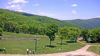 Weather camera view of Wintergreen Mtn. at 3600 ft. elev..