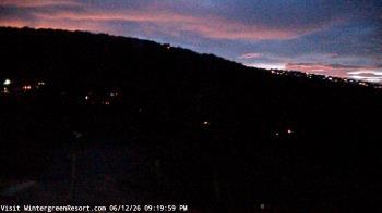 Weather camera view of Wintergreen Mtn. at 3600 ft. elev..