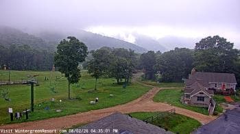 Weather camera view of Wintergreen Mtn. at 3600 ft. elev..