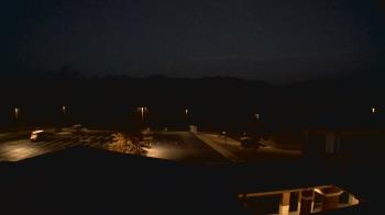 Weather camera view of Wrigley Elementary School.