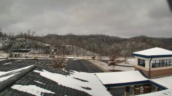 Weather camera view of Wrigley Elementary School.