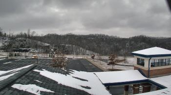 Weather camera view of Wrigley Elementary School.