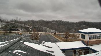 Weather camera view of Wrigley Elementary School.