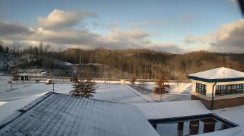 Weather camera view of Wrigley Elementary School.