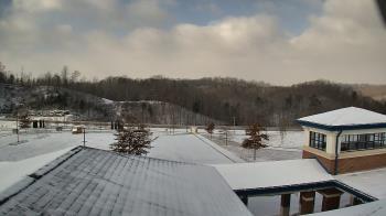 Weather camera view of Wrigley Elementary School.
