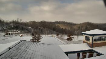 Weather camera view of Wrigley Elementary School.