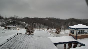 Weather camera view of Wrigley Elementary School.