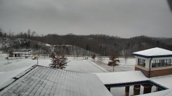 Weather camera view of Wrigley Elementary School.