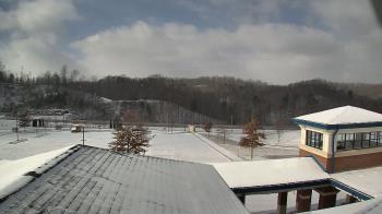 Weather camera view of Wrigley Elementary School.