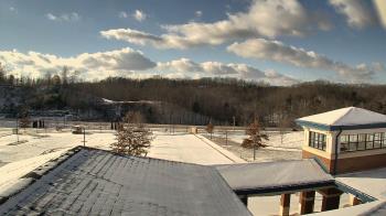 Weather camera view of Wrigley Elementary School.