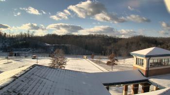 Weather camera view of Wrigley Elementary School.