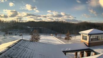 Weather camera view of Wrigley Elementary School.