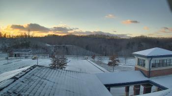 Weather camera view of Wrigley Elementary School.