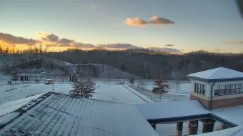 Weather camera view of Wrigley Elementary School.