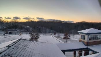 Weather camera view of Wrigley Elementary School.