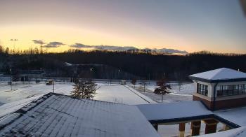 Weather camera view of Wrigley Elementary School.