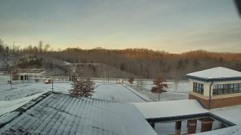 Weather camera view of Wrigley Elementary School.